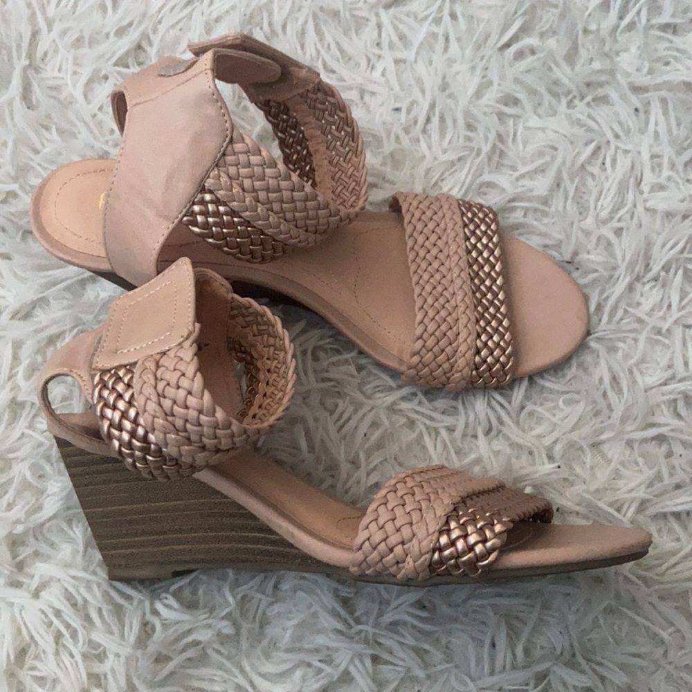 Heels - Picture 2 of 2